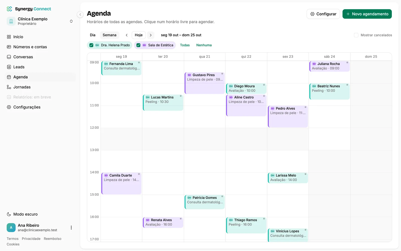 Agenda semanal do Synergy Connect de uma clínica, com os horários da semana e as consultas marcadas.